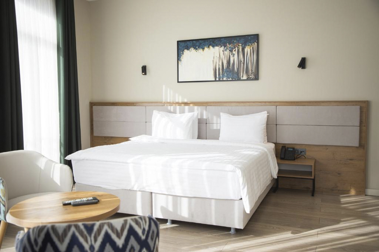 Hotel Marwa Tashkent Pool & Spa portfel rasmi